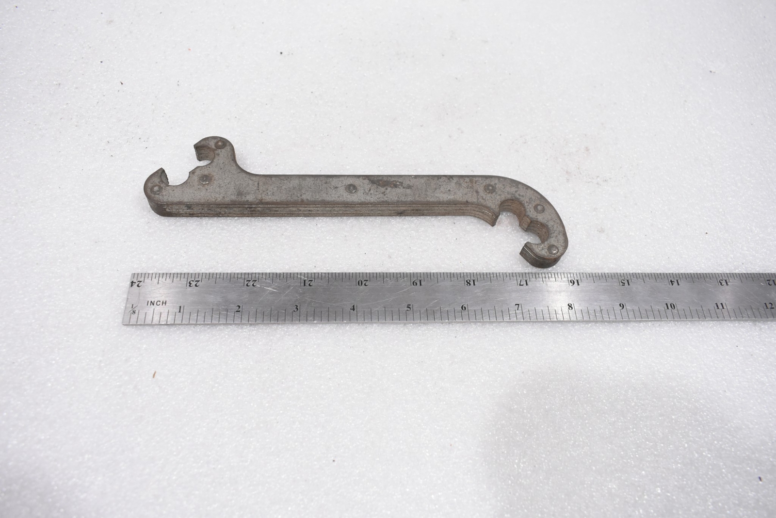 40900 UNIVERSAL TIRE ROD TOOL