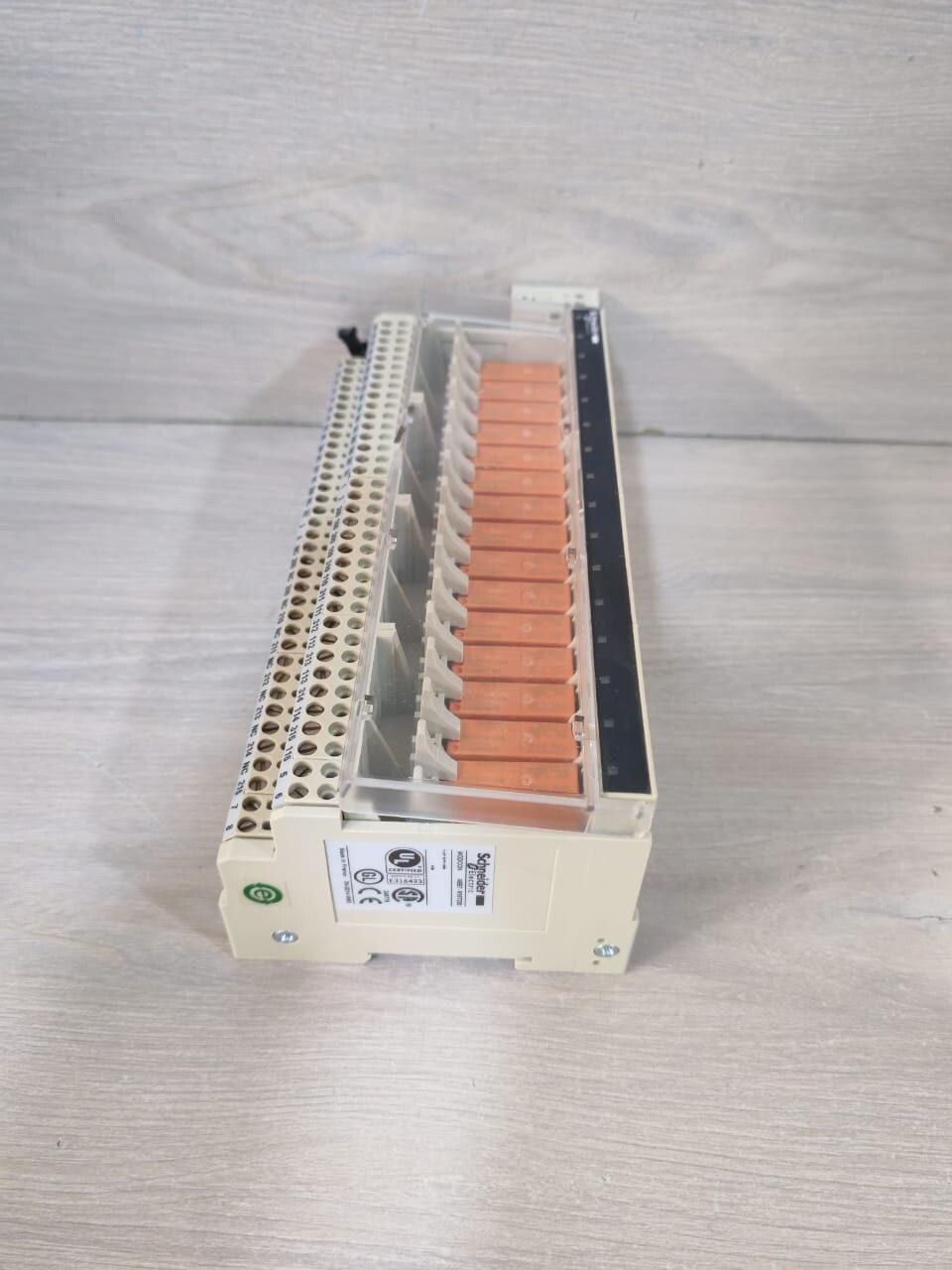 SCHNEIDER ELECTRIC ABE7 R16T230 MODICON 064467