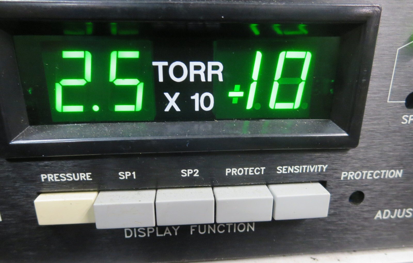 MKS Instruments (HPS Division) 919 Hot Cathode Controller 120V/50-60HZ Used