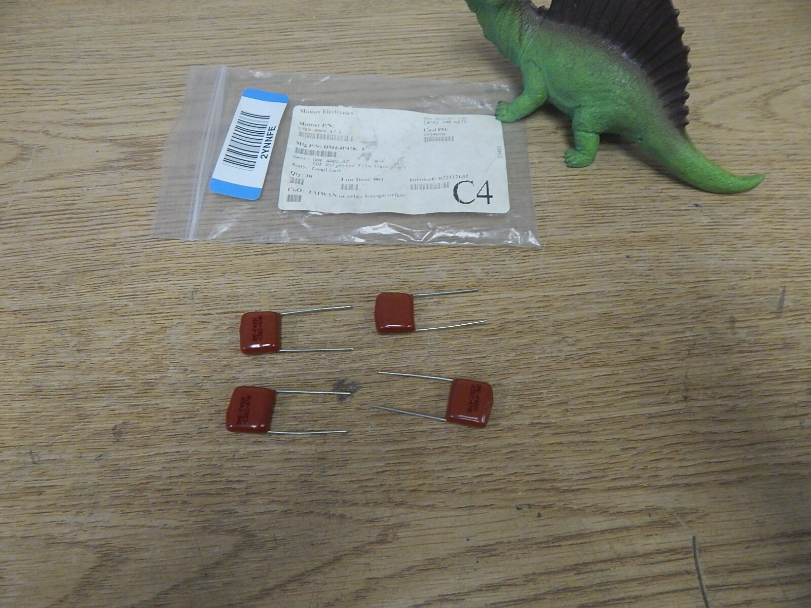 NEW Mouser Electronics 5989-400V.47F Polyester Film Capacitors, Lot of 4