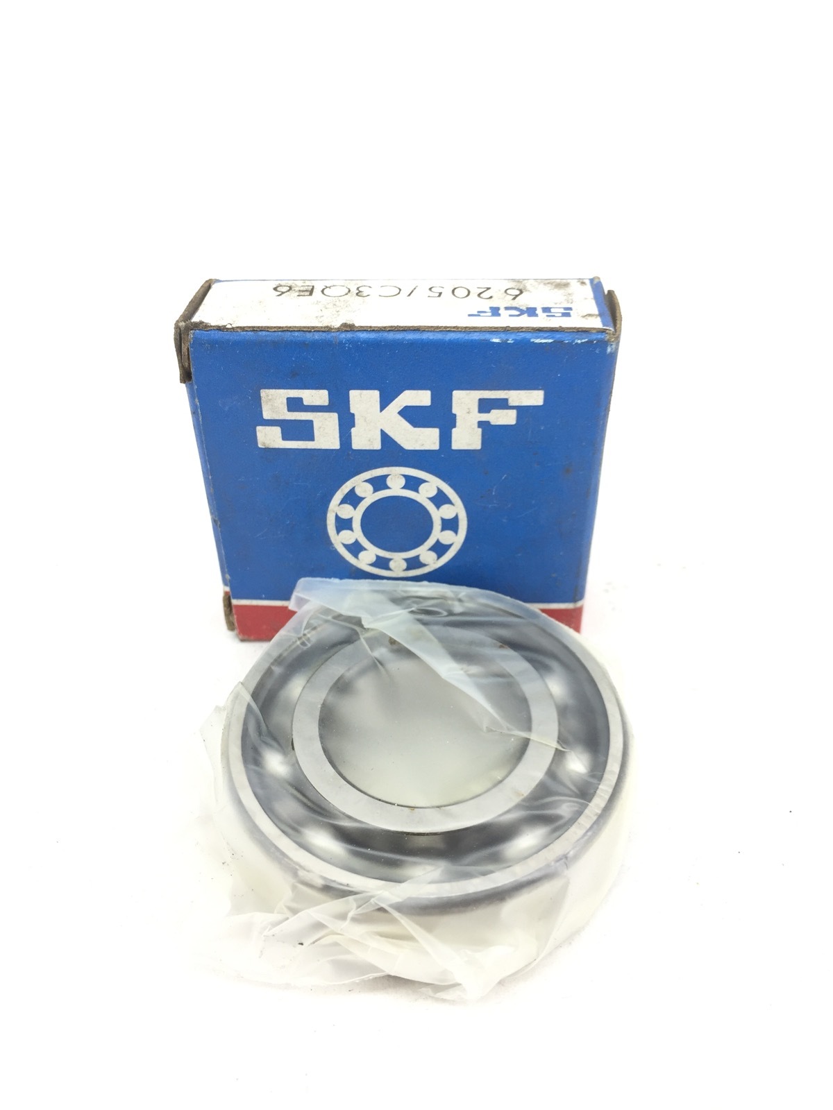 SKF 6205/C3QE6 SKF SINGLE ROW BALL BEARING NEW IN BOX (A307)