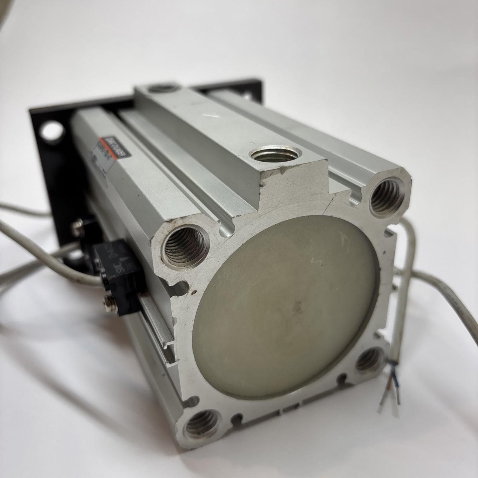 SMC NCDQ2F63-75D-A73 Compact Cylinder 63mm Bore 75mm Stroke Rod Flange