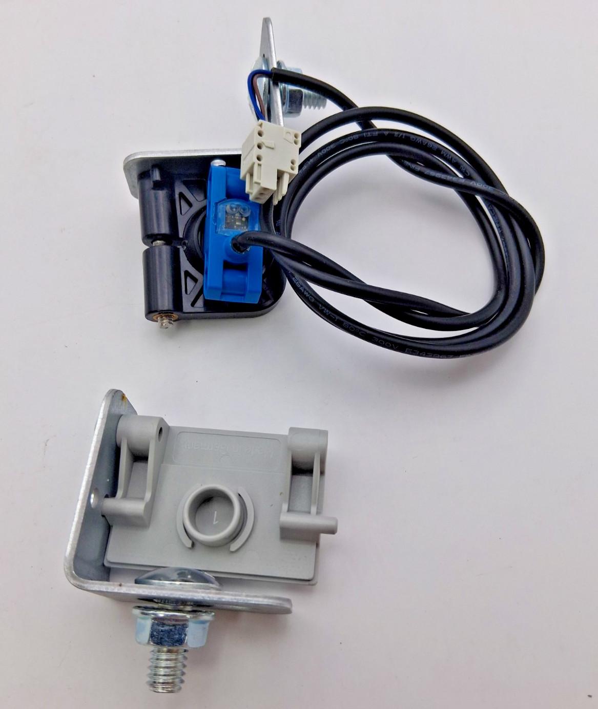 Honeywell MDR 710 Photo Eye(SICK ZLD18-1FZC18) & Reflector Assy