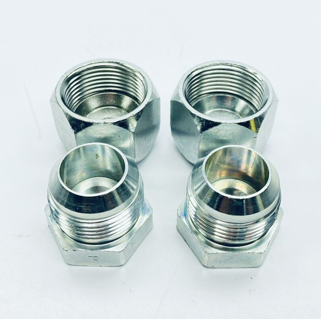 2 SETS OF UNUSED PARKER SMA-16 1-5/16″ HEX PLUGS FOR HYDRAULICS MALE & FEMALE