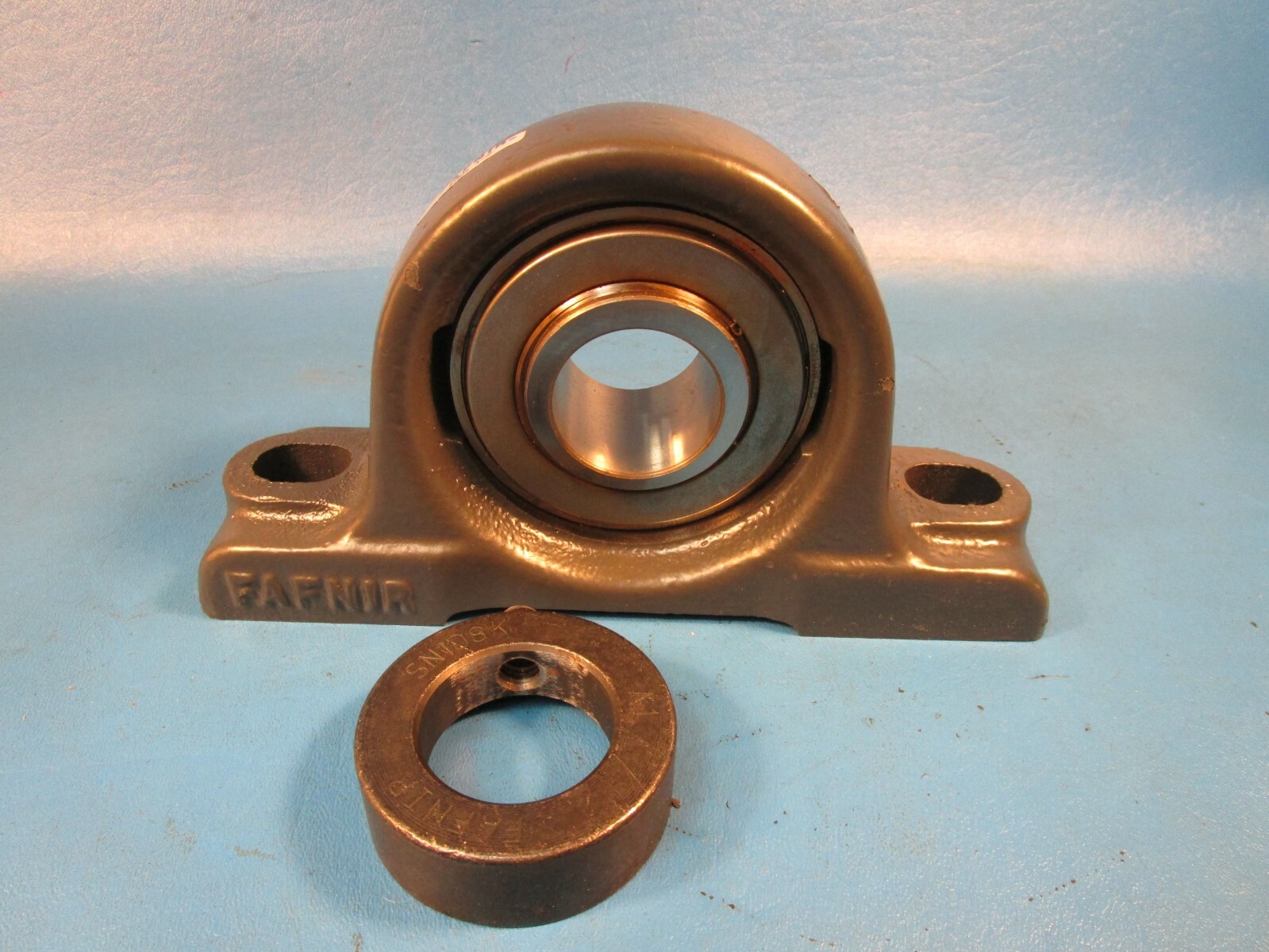 Timken LAO 1 1/2, Pillow Block, 1-1/2 Bore Eccentric Collar Ball Bearing Unit