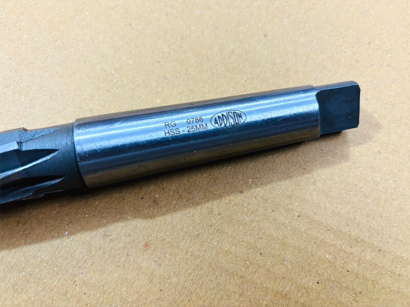 HSS Machine Reamer Dia 25 MM With Taper Shank MT 3 – Cut Edge 115MM – OAL 242 MM