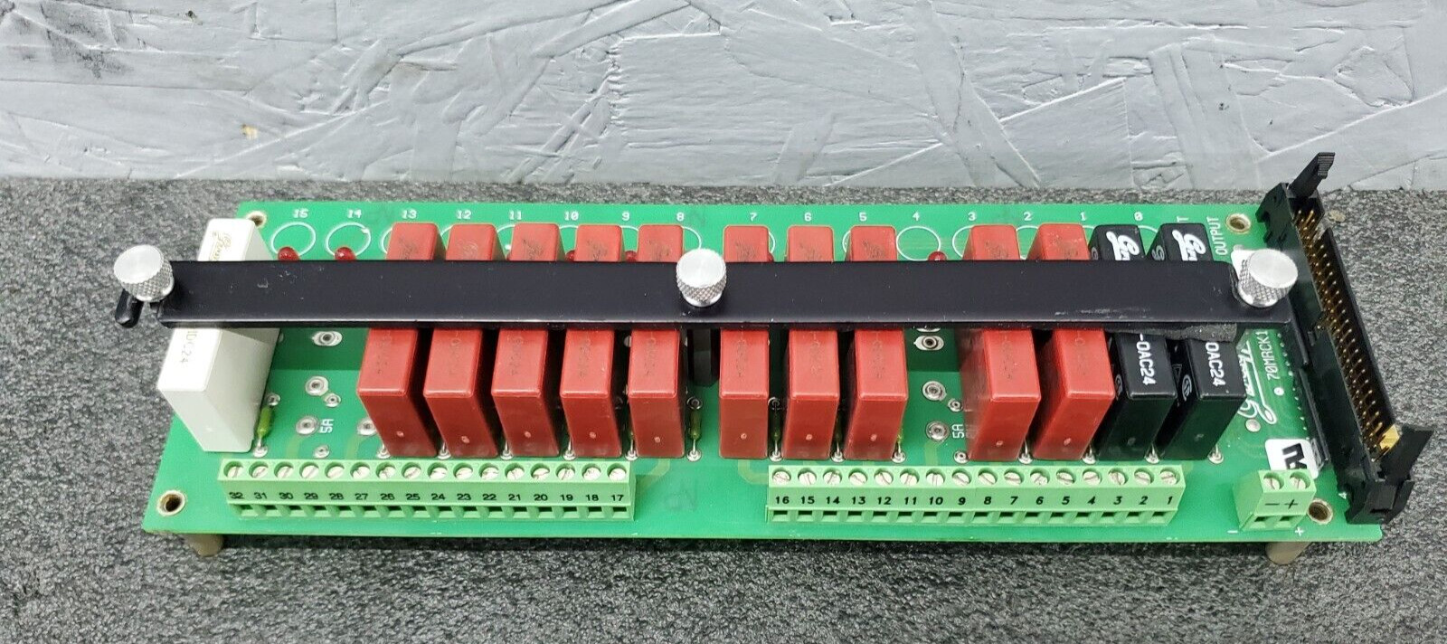 GRAYHILL 70MRCK16-HL I/O MODULE RACK, w/ Modules 70M-ODC24, OAC24, IDC24