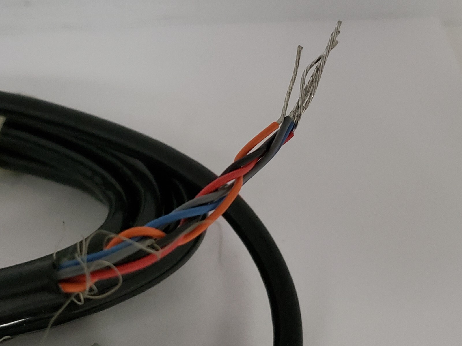 ALLEN BRADLEY 42DCB-5000 PHOTOSWITCH CABLE BASE 10-30VDC SERIES B NNB