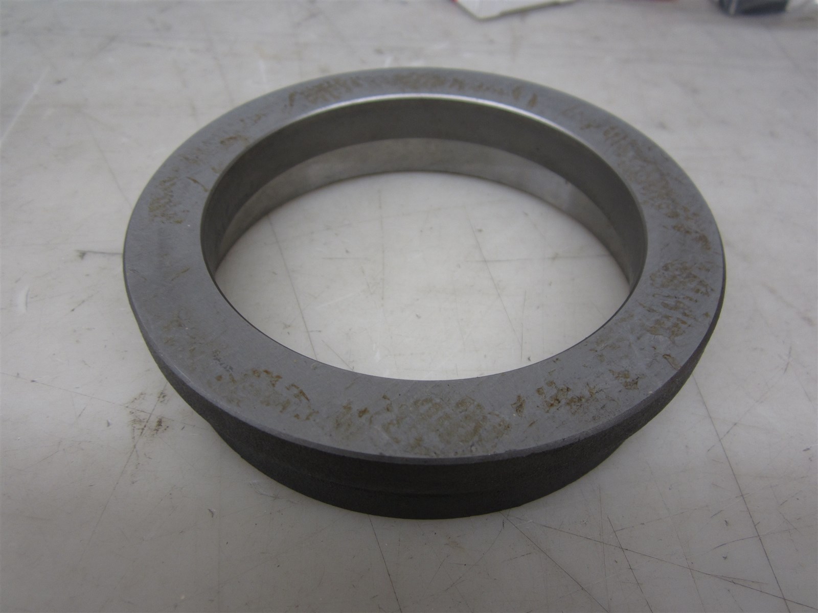 4379450 RING/TRUST AGCO TRACTOR 6250VG/3.30 6260FL/3.50 6275FL/3.90