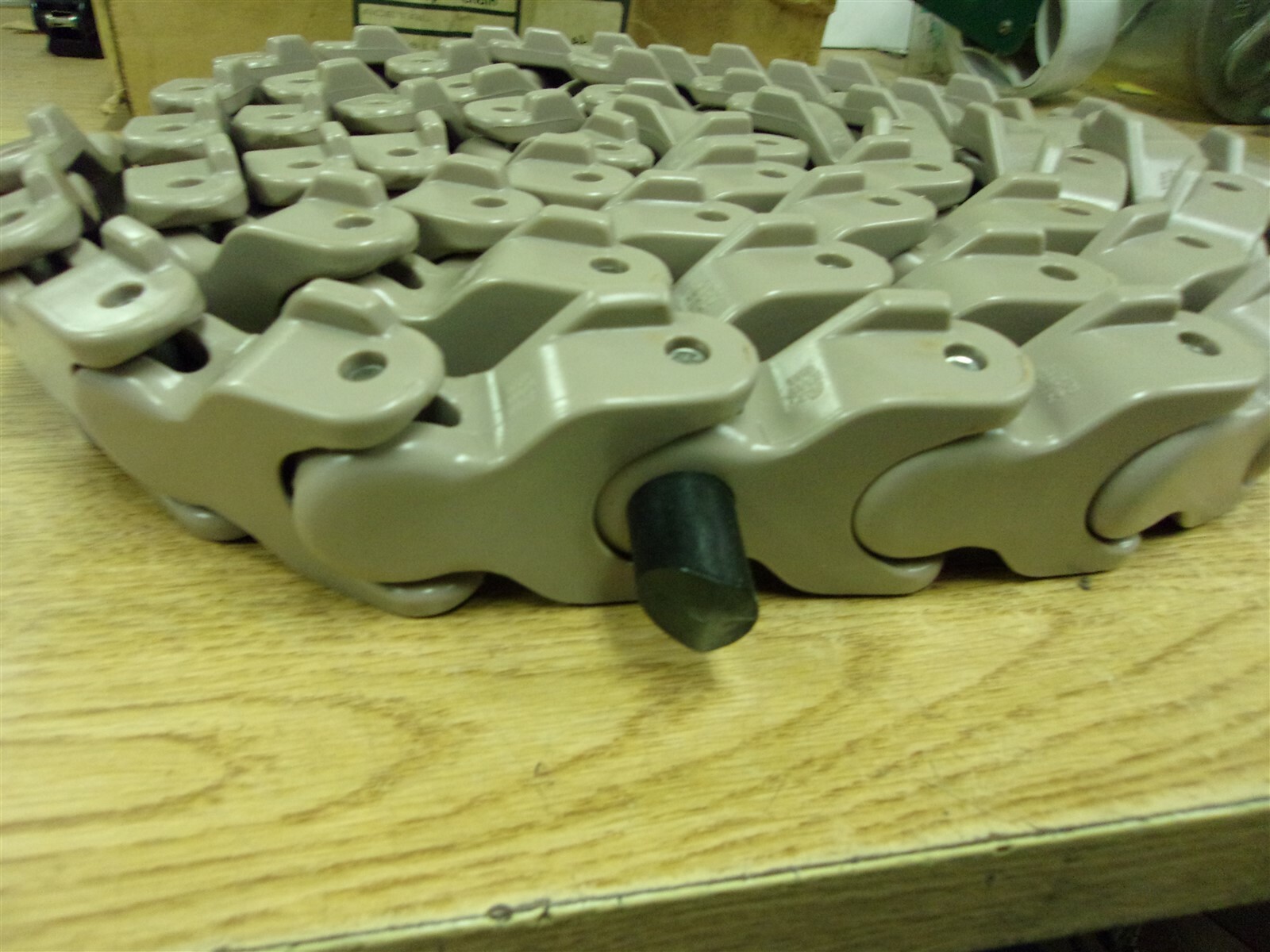 NEW Rexnord ACETAL LF1701-T-AY1 9.84 feet Table Top Chain *FREE SHIPPING*
