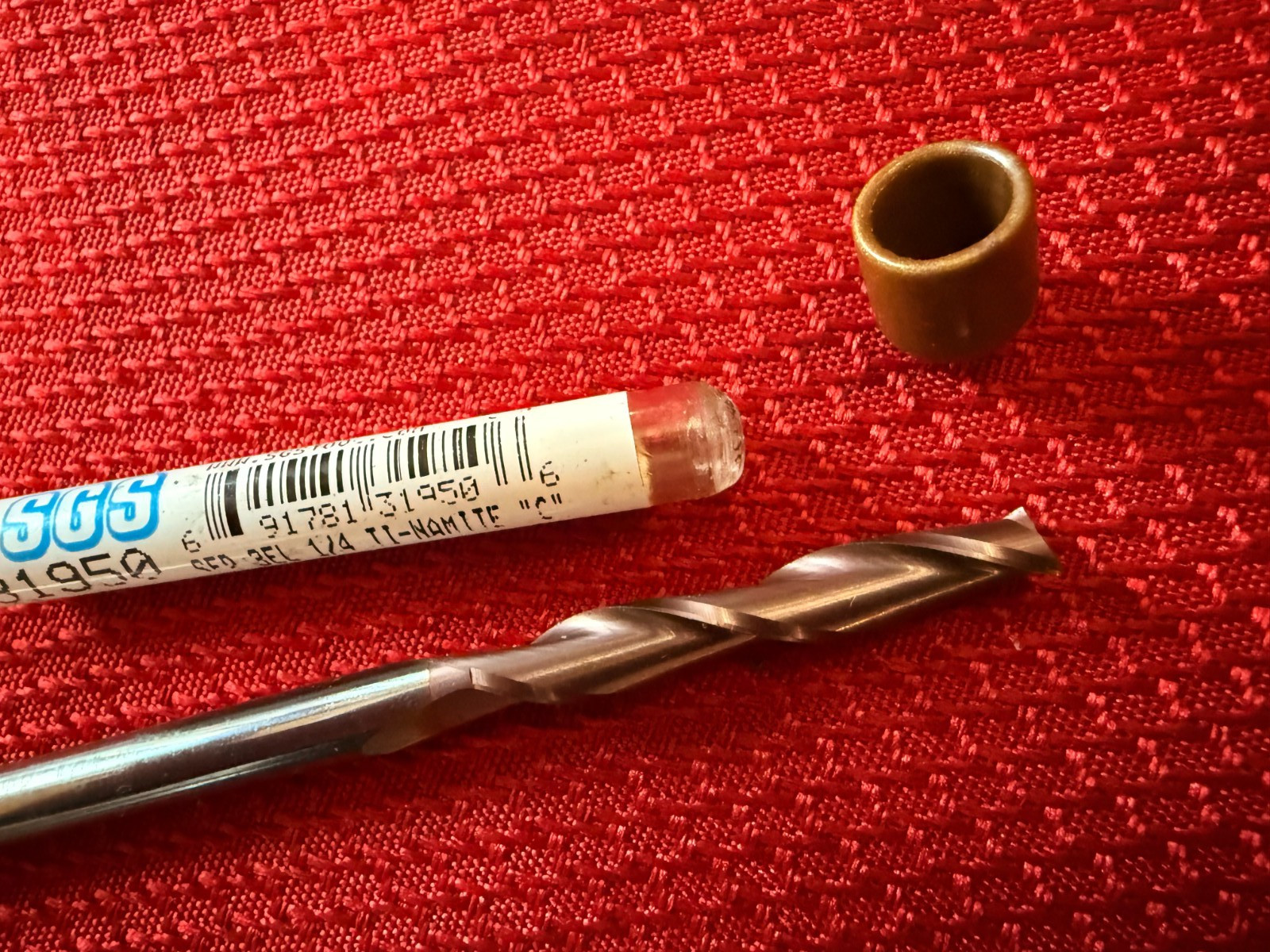 NEW SGS Kyocera Carbide 2-Flute end mill 1/4″dia. Ti-Namite 4″ OAL # 31950