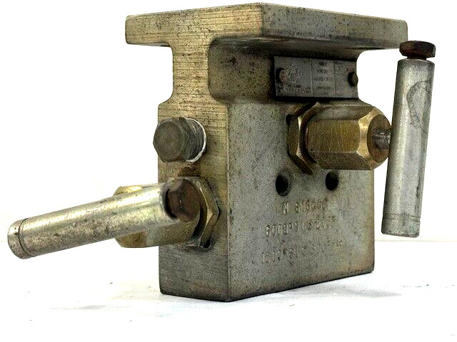 PGI 2 VALVE MANIFOLD M-618CCG 6000 PSI @ 200°F