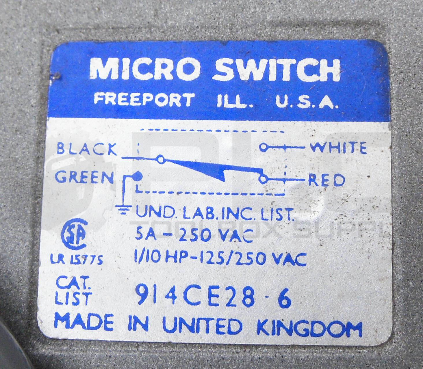 NEW MICROSWITCH 914CE28-6 ROLLER PLUNGER LIMIT SWITCH