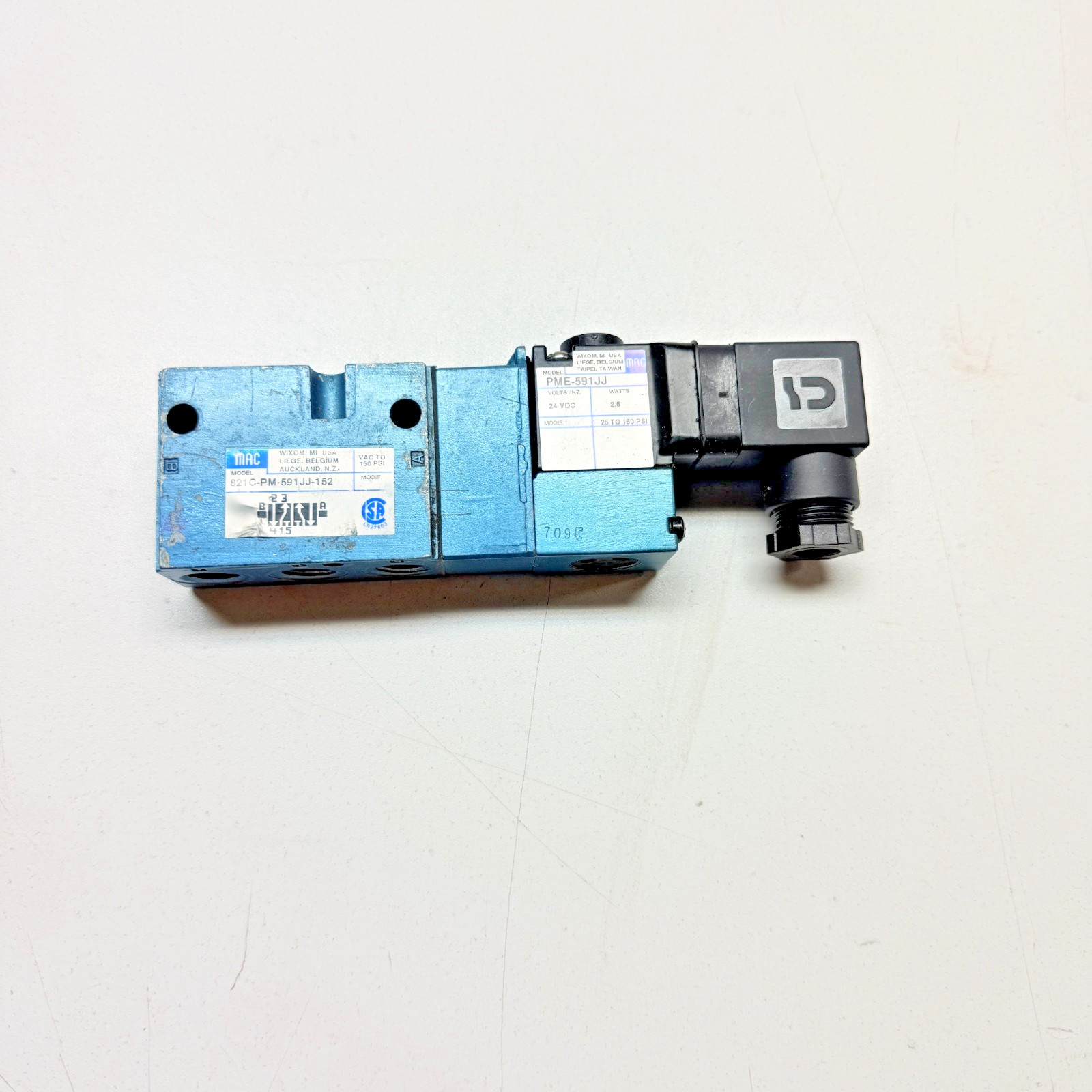 MAC 24V 4-WAY 2P 1/4″ DOUBLE SOLENOID VALVE 821C-PM-591JJ-152