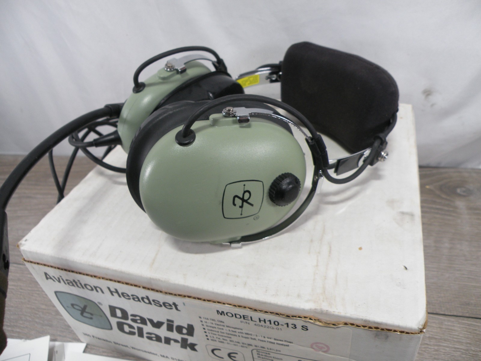 David Clark H10-13 S Aviation Headset P/N 40422G-01 Pilot Headset w/ Box
