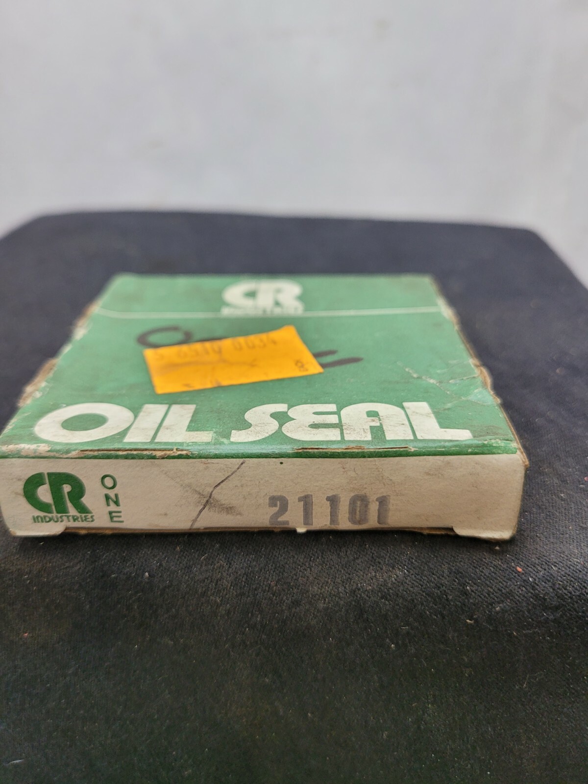CR INDUSTRIES 21101 OIL SEAL