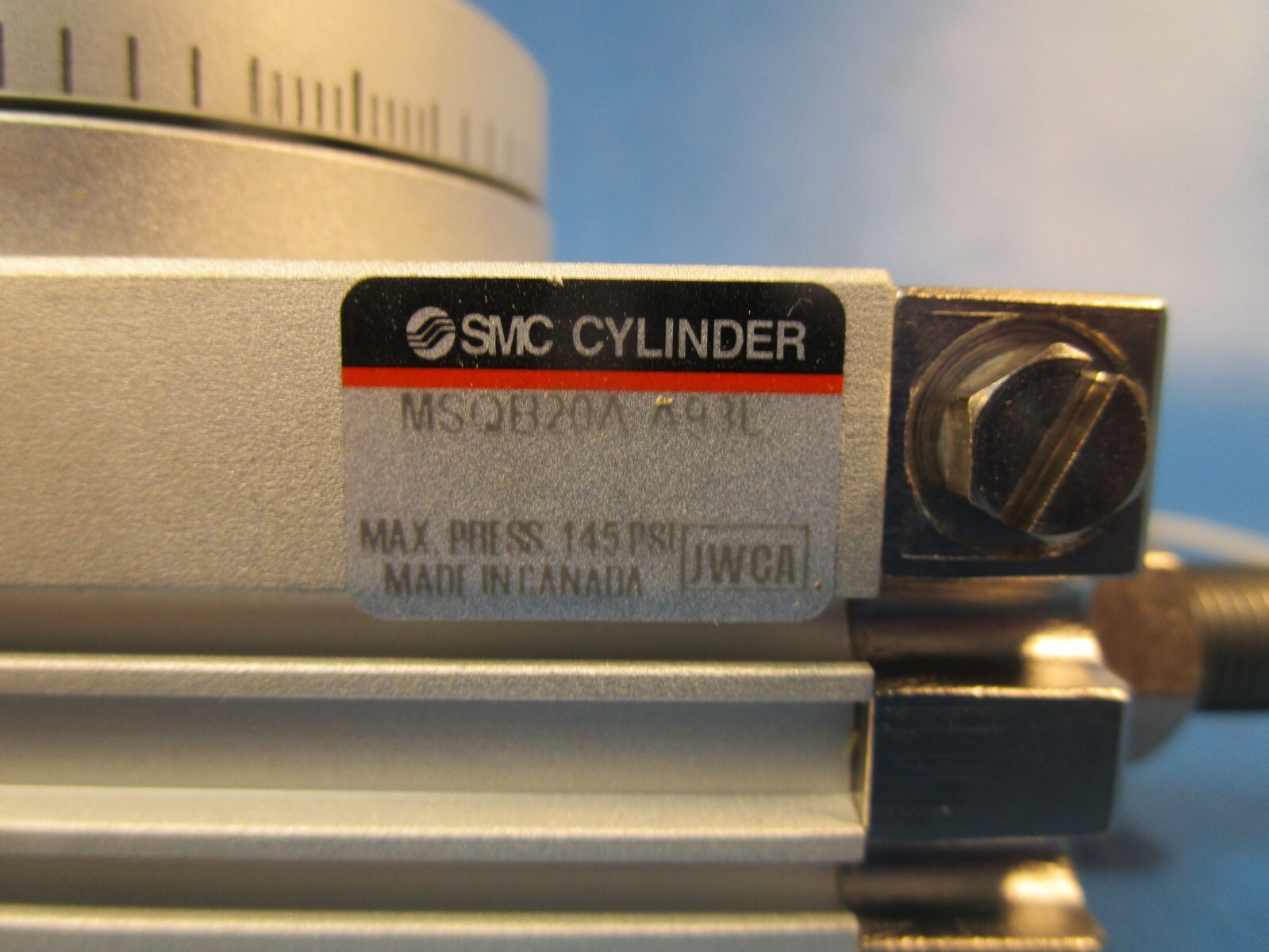 SMC MSQB20A-A93L, ROTARY ACTUATOR With TABLE