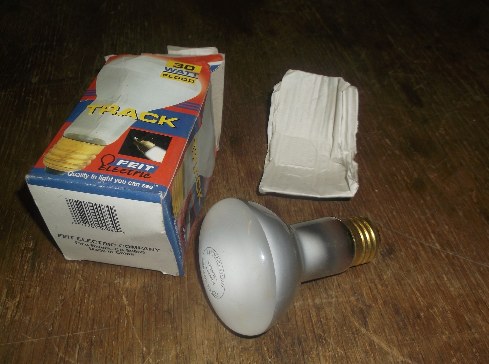 Feit Electric 30W 120V Light Bulb, High Quality *FREE SHIPPING*