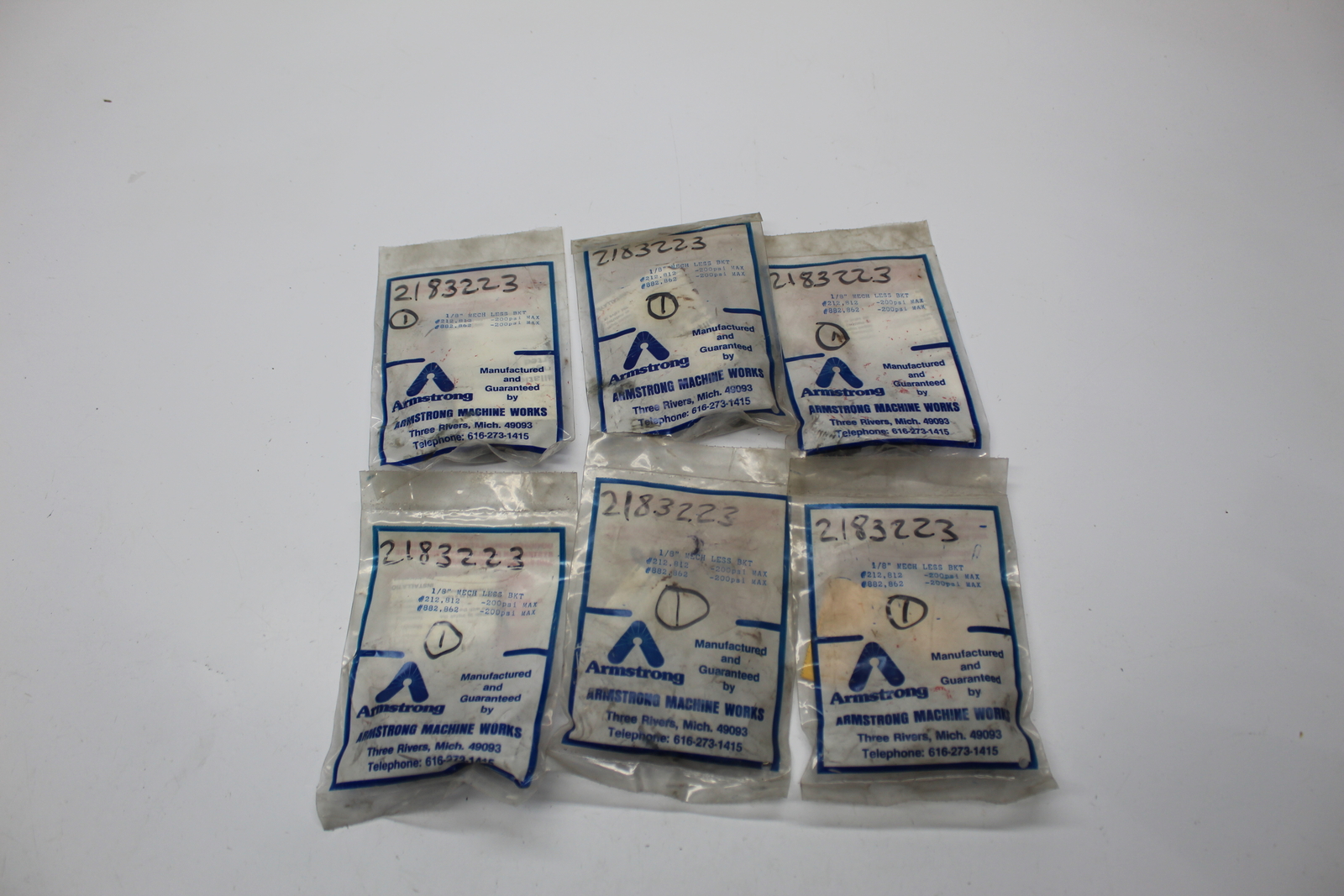 ARMSTRONG 212,812/882,862 1/8″ MECH LESS BRACKET LOT OF 6 NSMP