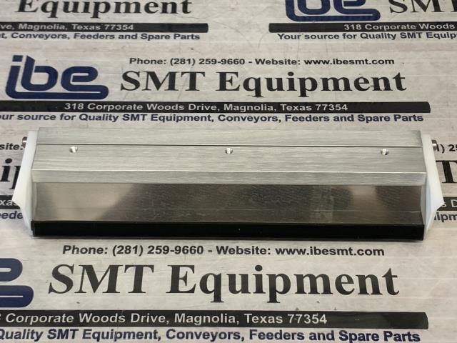 NEW MPM 200mm 45 Degree Squeegee Assy – 1024142-200 w/Warranty