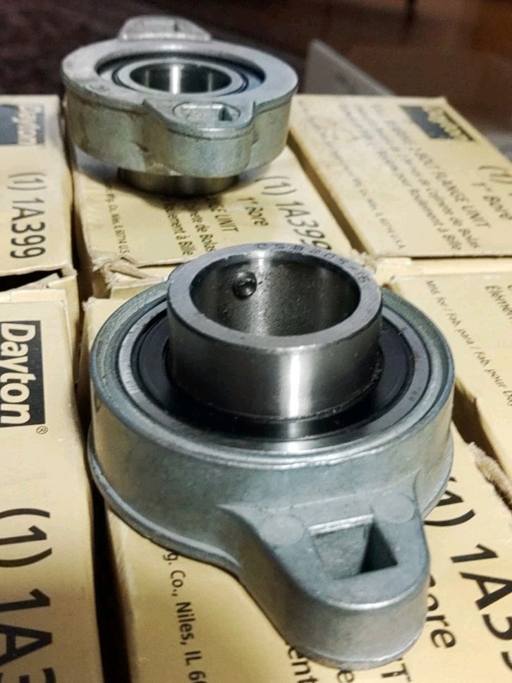 Dayton Ball Bearing 2-Bolt Flange Unit; 1″ Bore; Part No. 1A399 Pillow Block