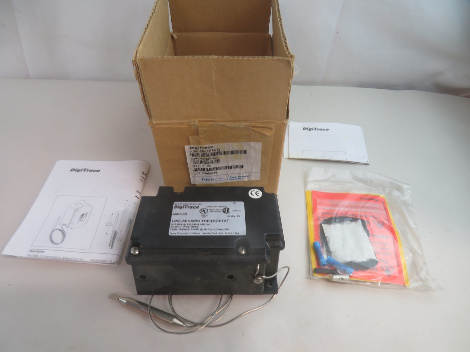 Tyco Digitrace AMC-F5 Thermostat