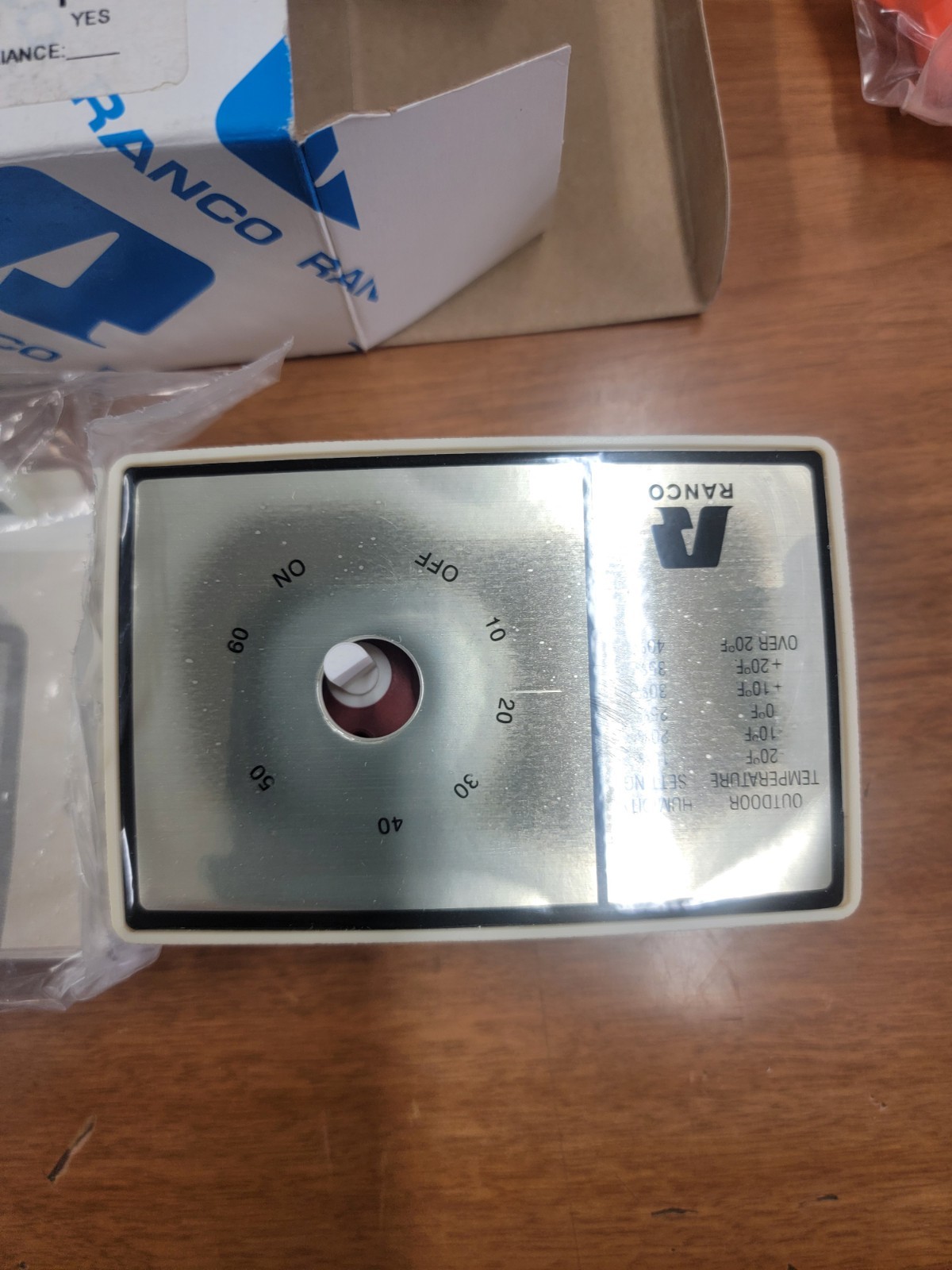 RANCO HUMIDISTAT J10-808 / J10808 New In Box.