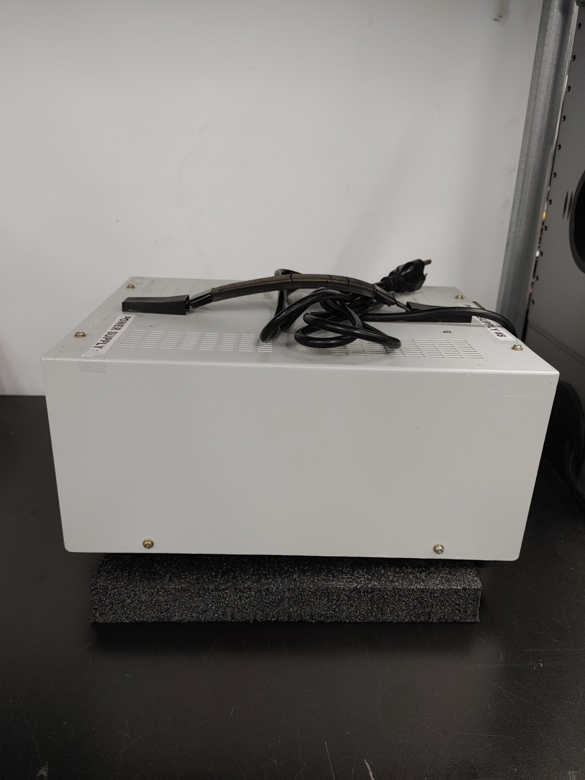 GLOBAL SPECIALTIES INSTRUMENTS 1332A DC Power Supply