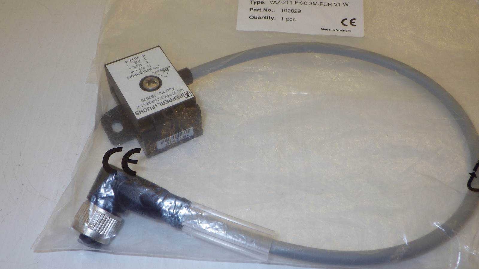 PEPPERL+FUCHS VAZ-2T1-FK-0.3M-PUR-V1-W (192029) SENSOR AS-INTERFACE NIB