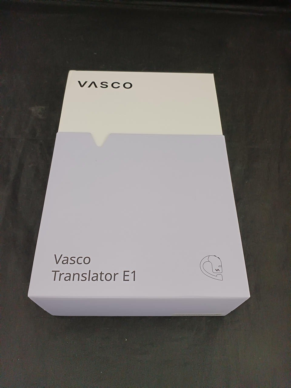 Used Vasco E1 earbuds Translator 50 languages with two earphones right side