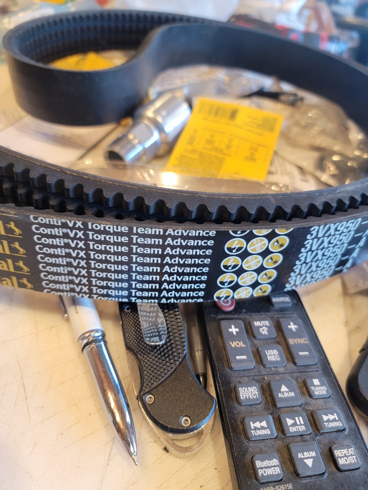 Continental 4/3Vx950 4/3Vx950 Banded Cogged V-Belt, 95″ Outside Length,