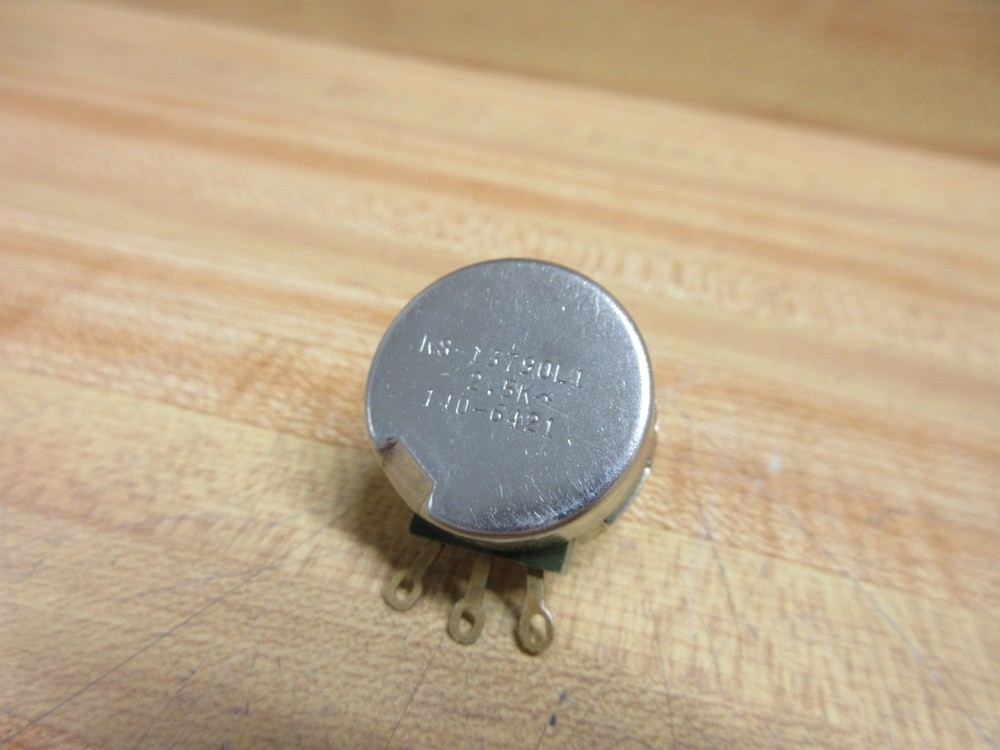 Clarostat KS-13790L1 Potentiometer 2.5KΩ KS13790L1