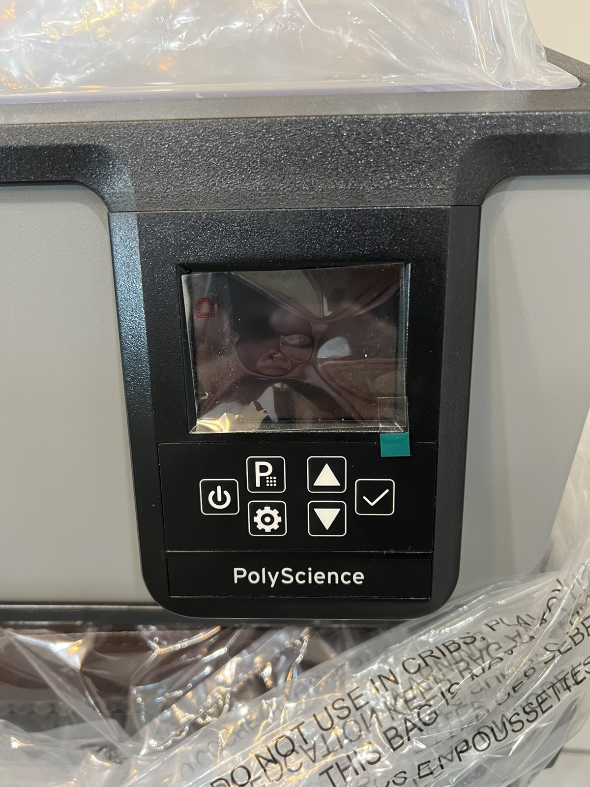 POLYSCIENCE ~ WBE10A11B ~ Water Bath, 120V, Digital Display, 8.6A, 60Hz