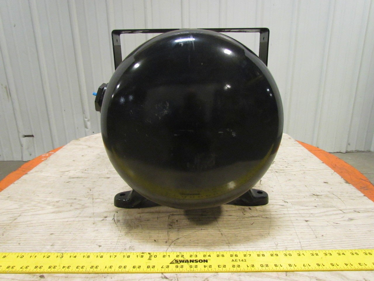 20.6 Gal NEW Steel Compressed Air Tank Powder Coat 14″ Dia 33″ Long 150 PSI