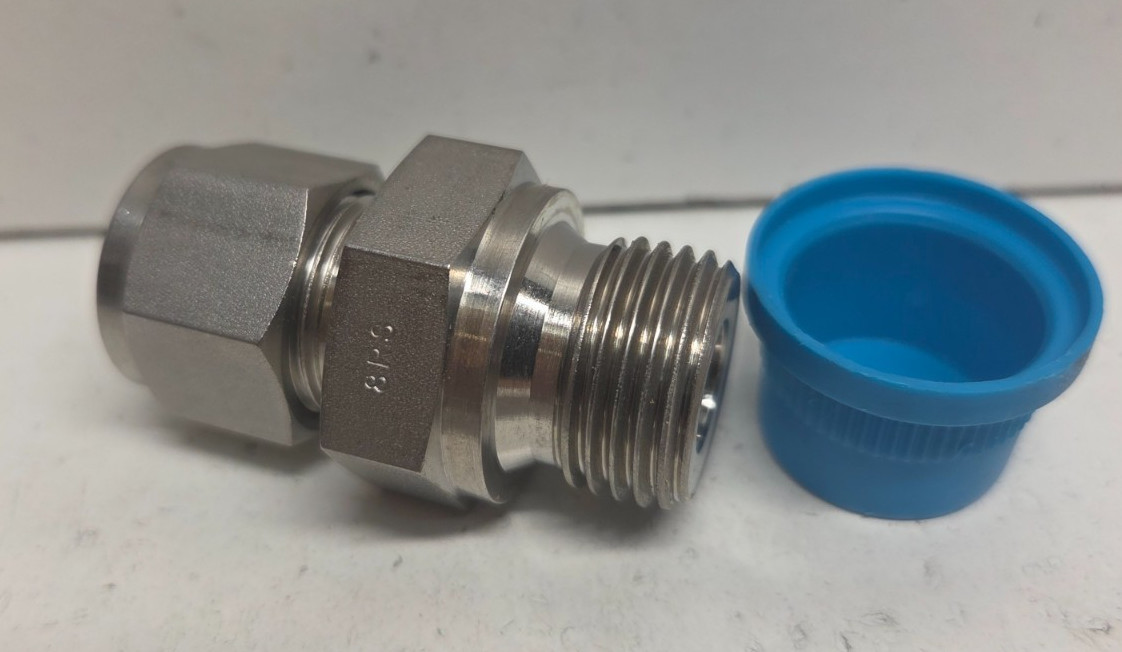 NEW NO BOX! SWAGELOK 1/2″TUBE OD X1/2″ ISO/BSP PARALLEL THREAD (RS) SS-810-1-8RS