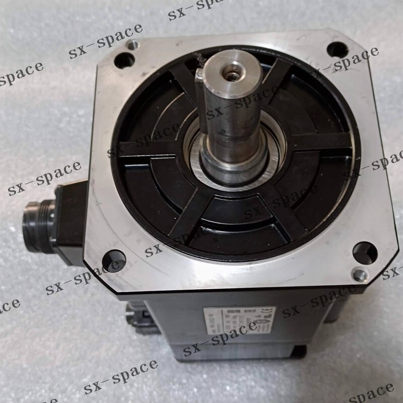 1PCS R88M-1M1K520TBS2 100% tested by DHL or fedex