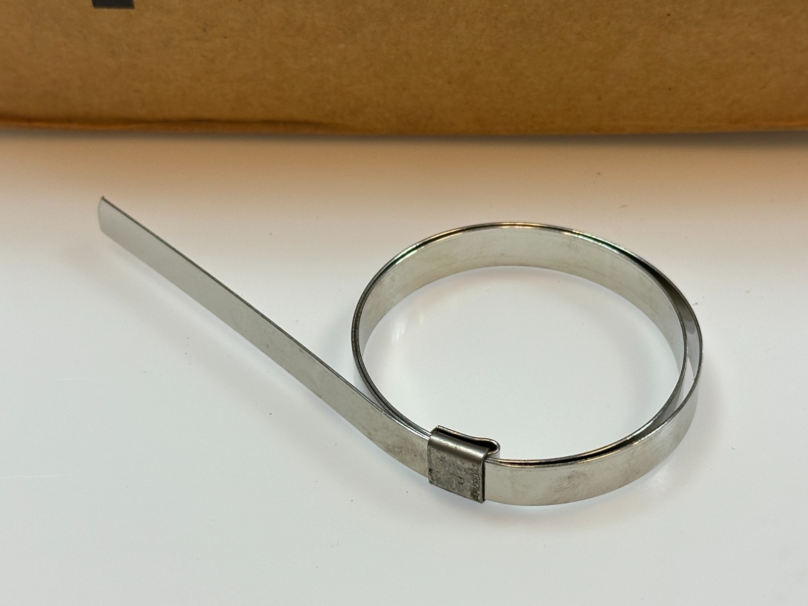 🇺🇸 Punch-Lok USA 100PC BOX P-316-S Preformed Clamps Stainless Steel 2″ x 3/8″