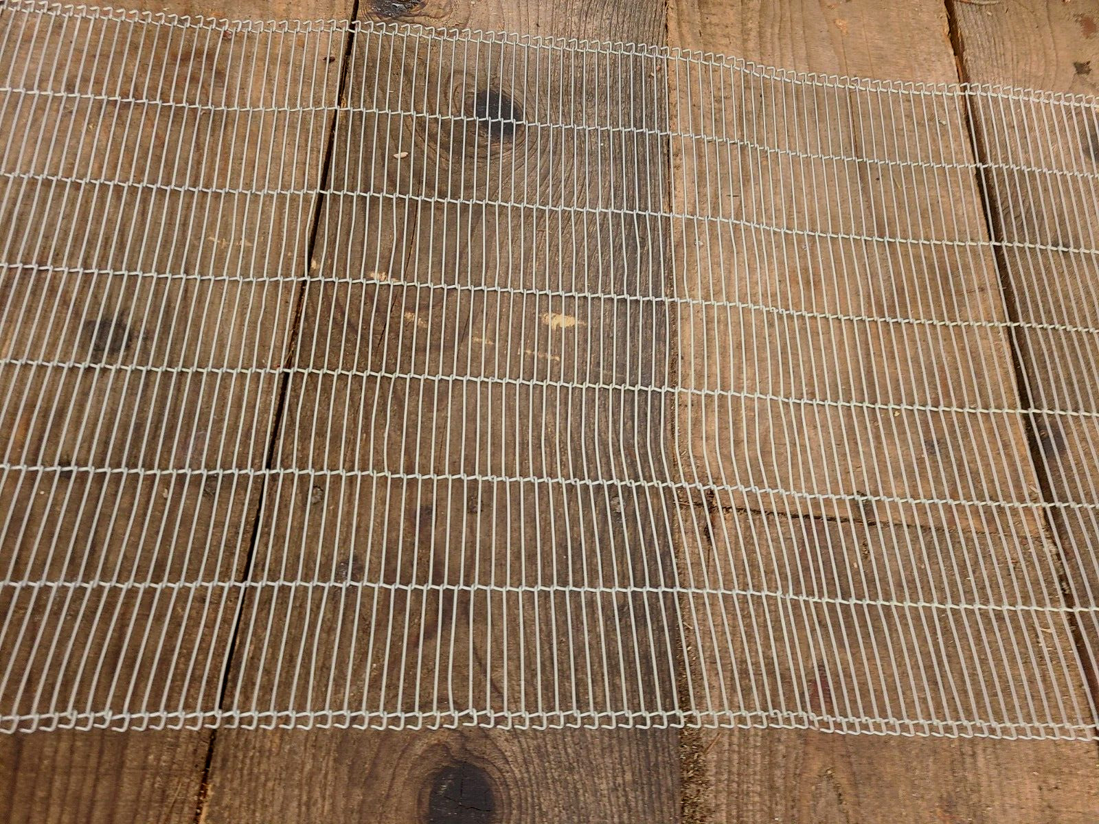 Lumsden Flexx Flow SPACES 7 Conveyor Belt SIZE: 3/8” x .050 x 16” WIDTH x 26′