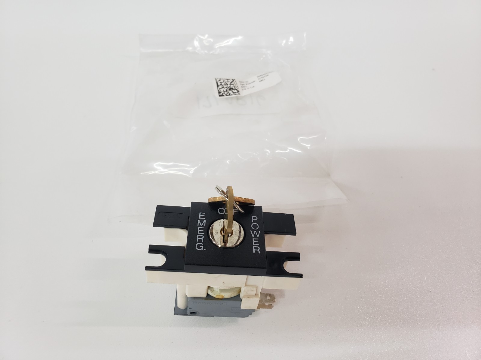 UNUSED – TKE ThyssenKrupp Key Switch 9746158 Door Hold 171AR16