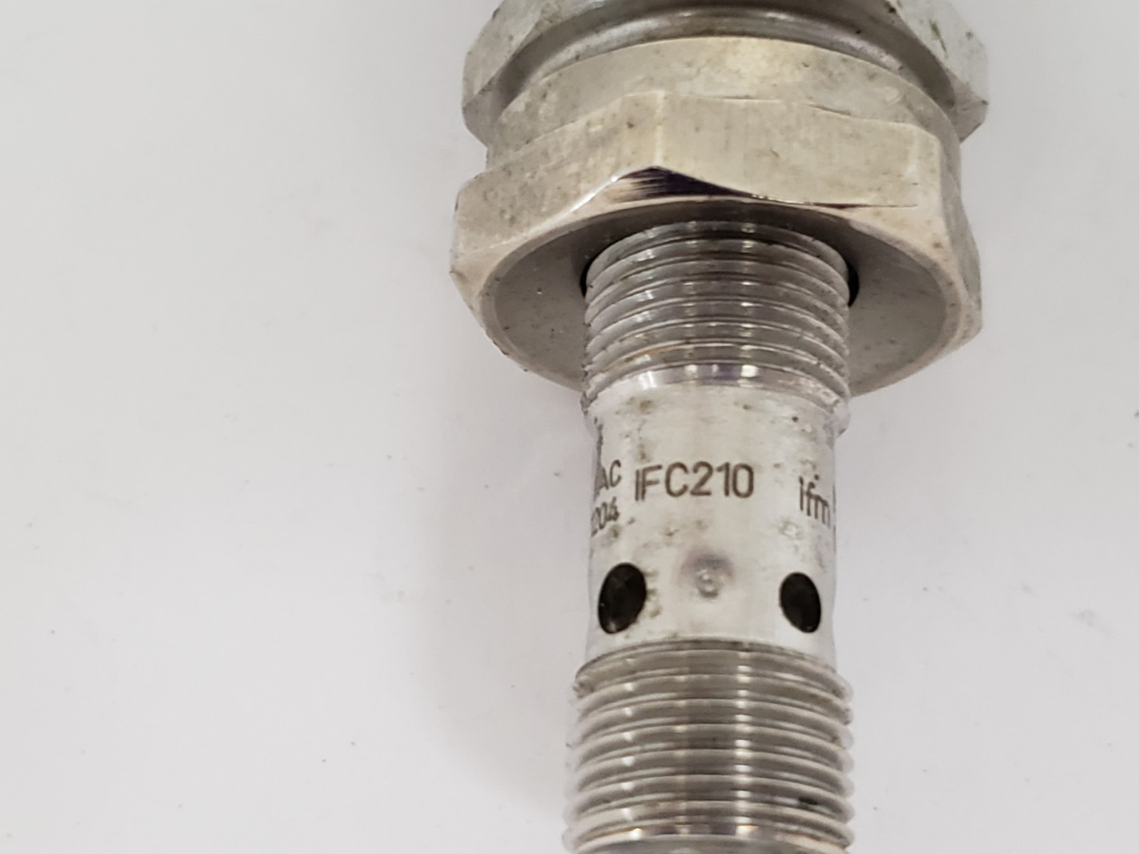 IFM ELECTRONIC IFC210 PROXIMITY SWITCH 4 PIN
