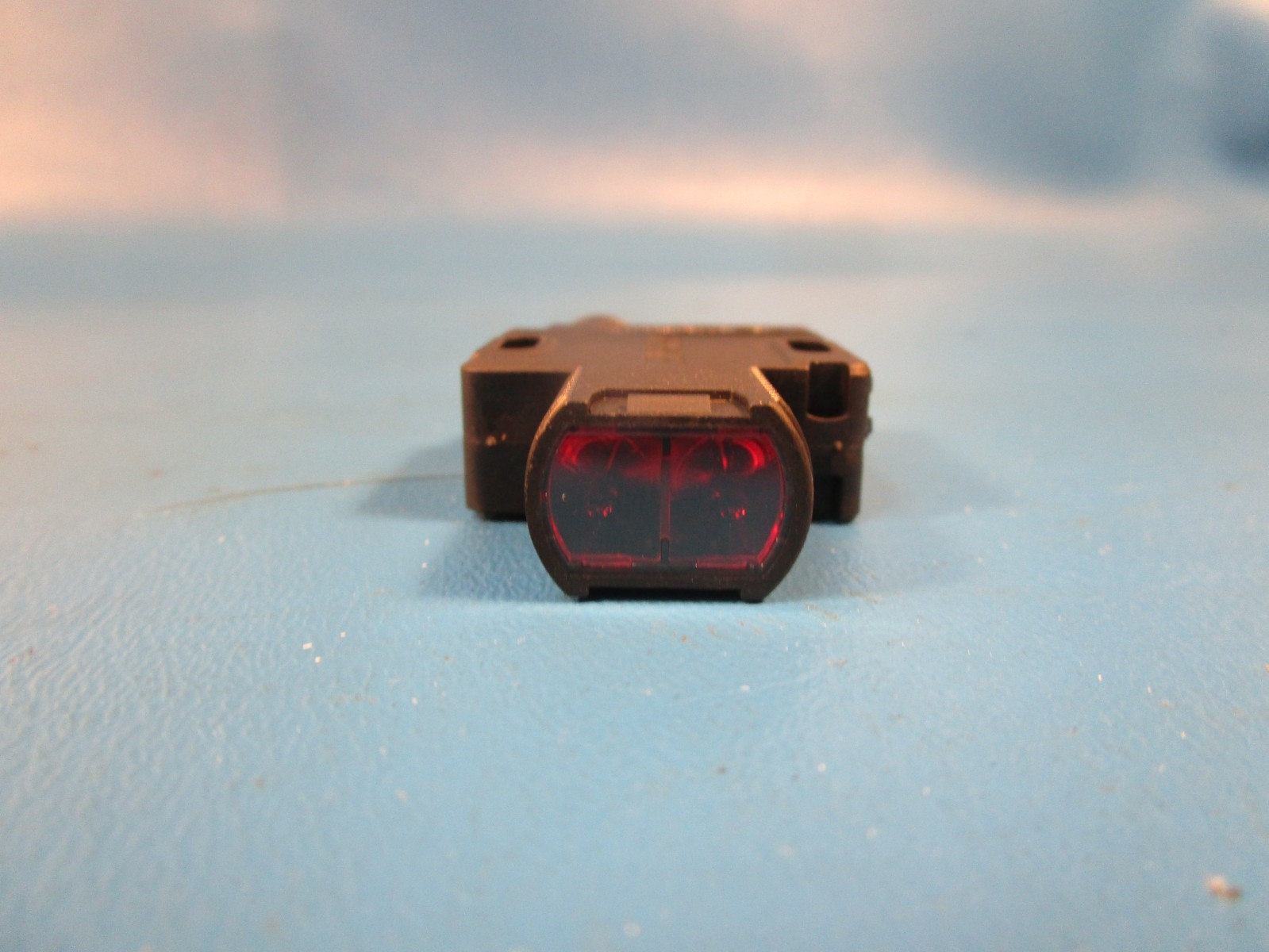 Keyence PZ-G62CB, PHOTOELECTRIC SENSOR, 0.1-1 METER RANGE, 10-30 VDC
