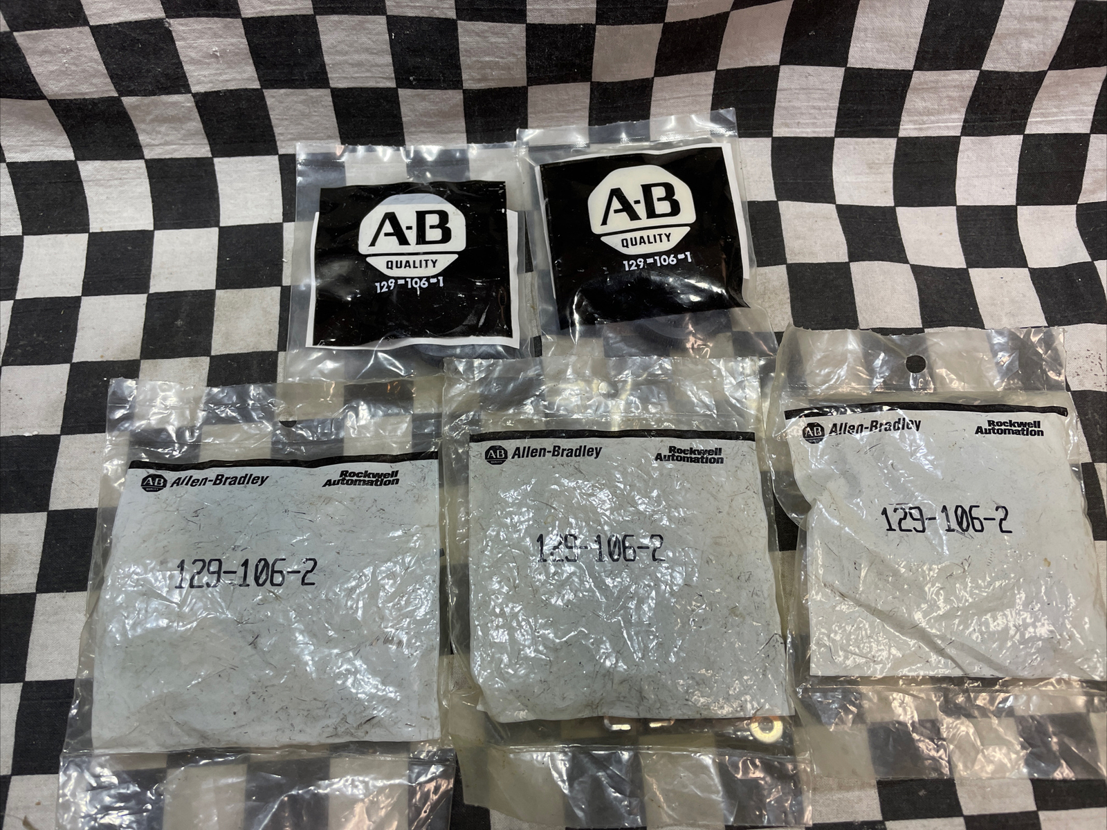 ALLEN BRADLEY Anti Vibration 129-106-1 & 129-106-2, LOT OF 5, SHIPSAMEDAY#1542R1