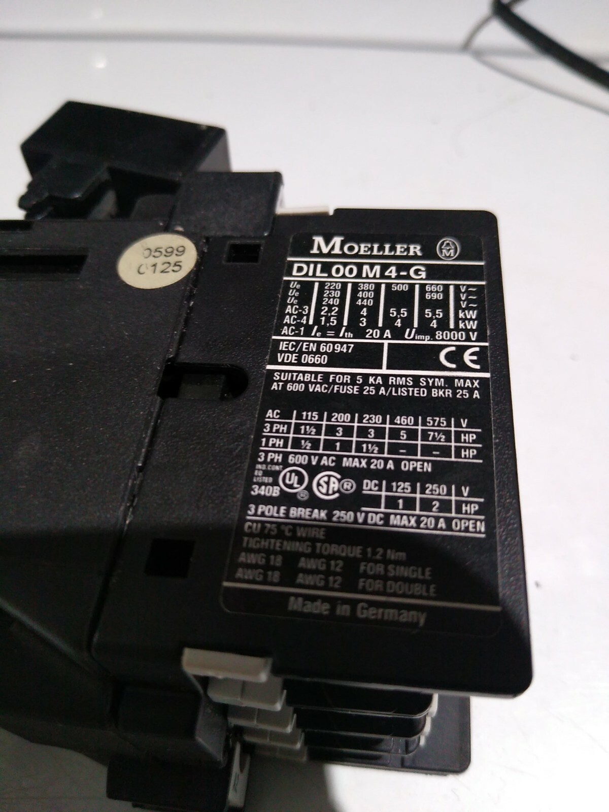 Moeller Electrical Contactor – DIL00 M4-G 24V DC