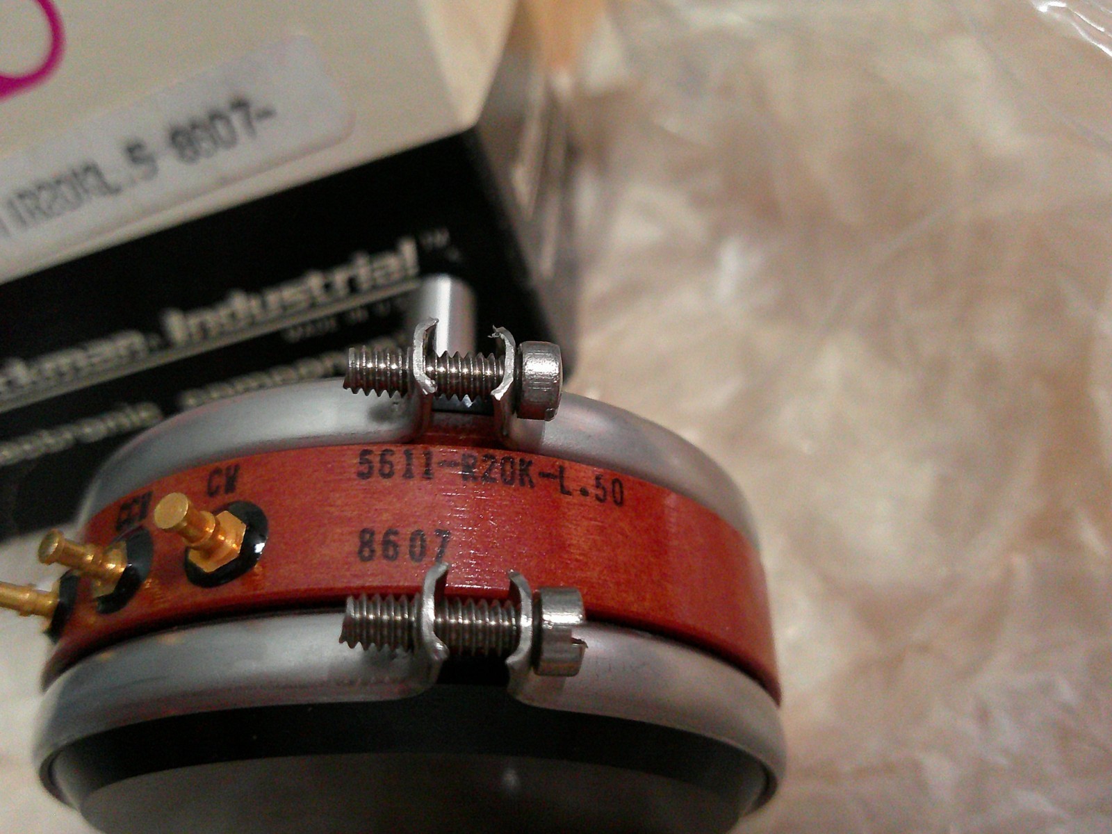 *NEW* Beckman Industrial Model 5611-R620-L.50 Potentiometer