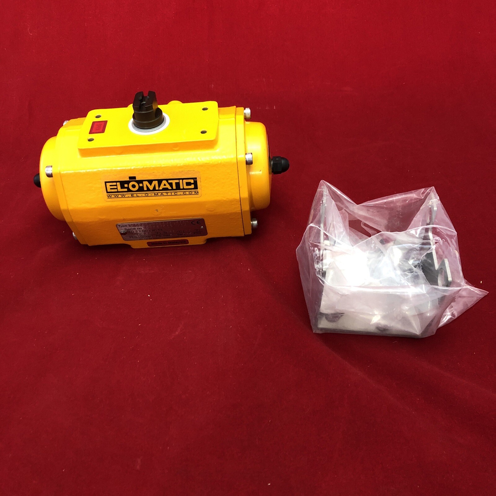 EL-O-MATIC Pneumatic Actuator 116psi ES-40 1763428-82 NEW – ES0040.M1A04A.00N0