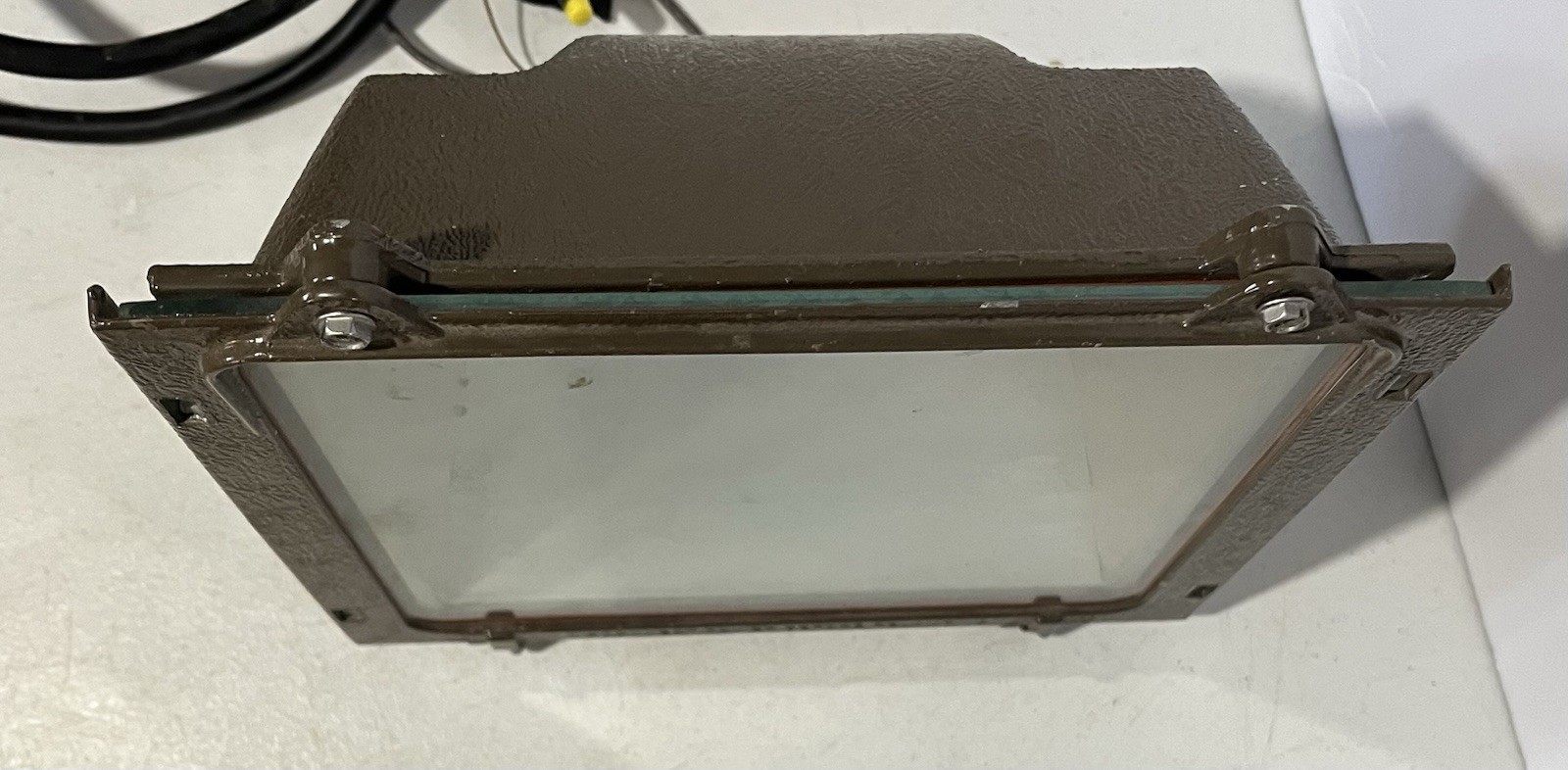 Appleton Quartzlite G-500F Halogen Flood Commercial Light Fixture w/ Wire &Plug