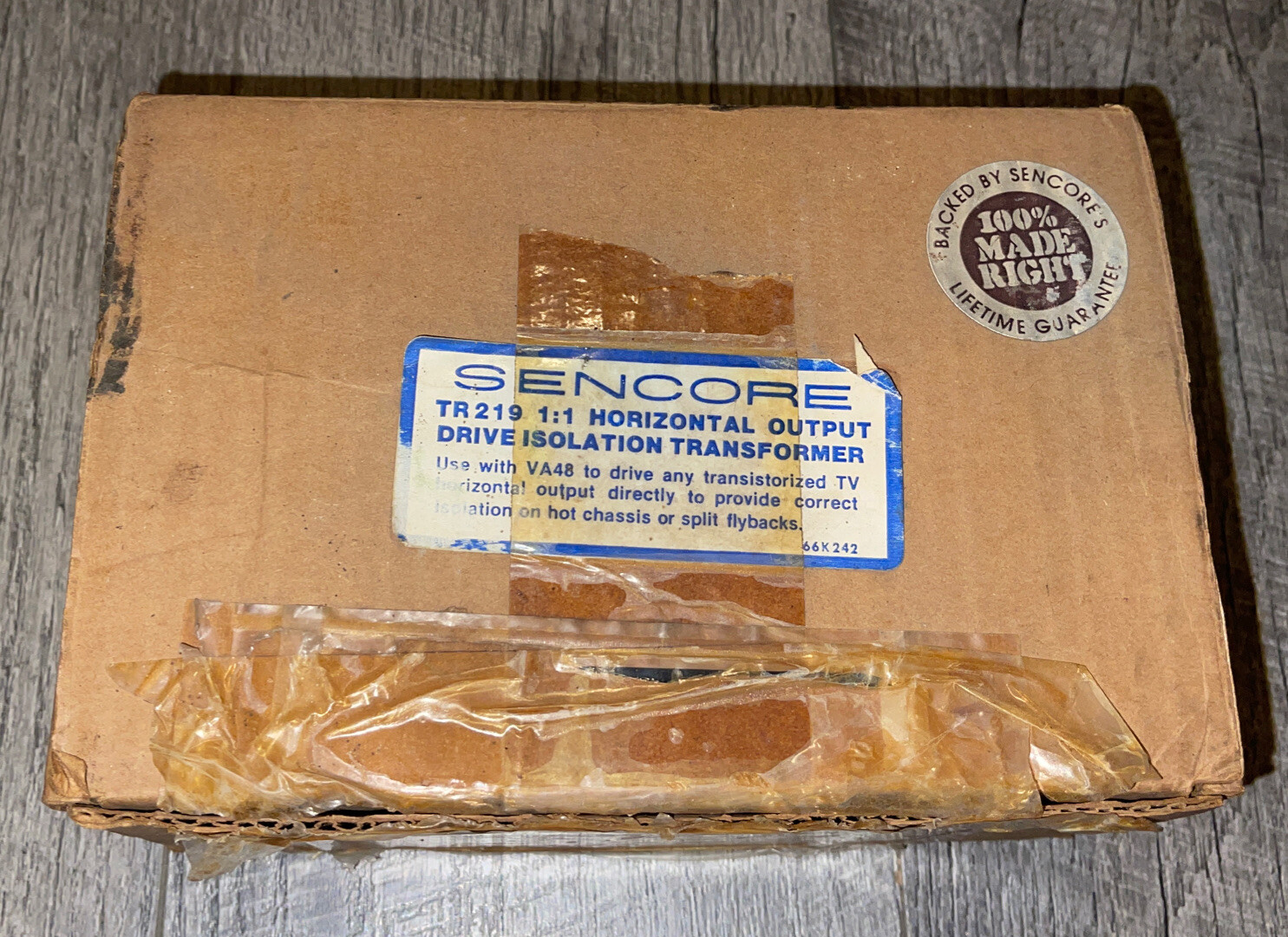 Sencore TR219 1:1 Horizontal Output Drive Isolation Transformer w/ Box & Cables