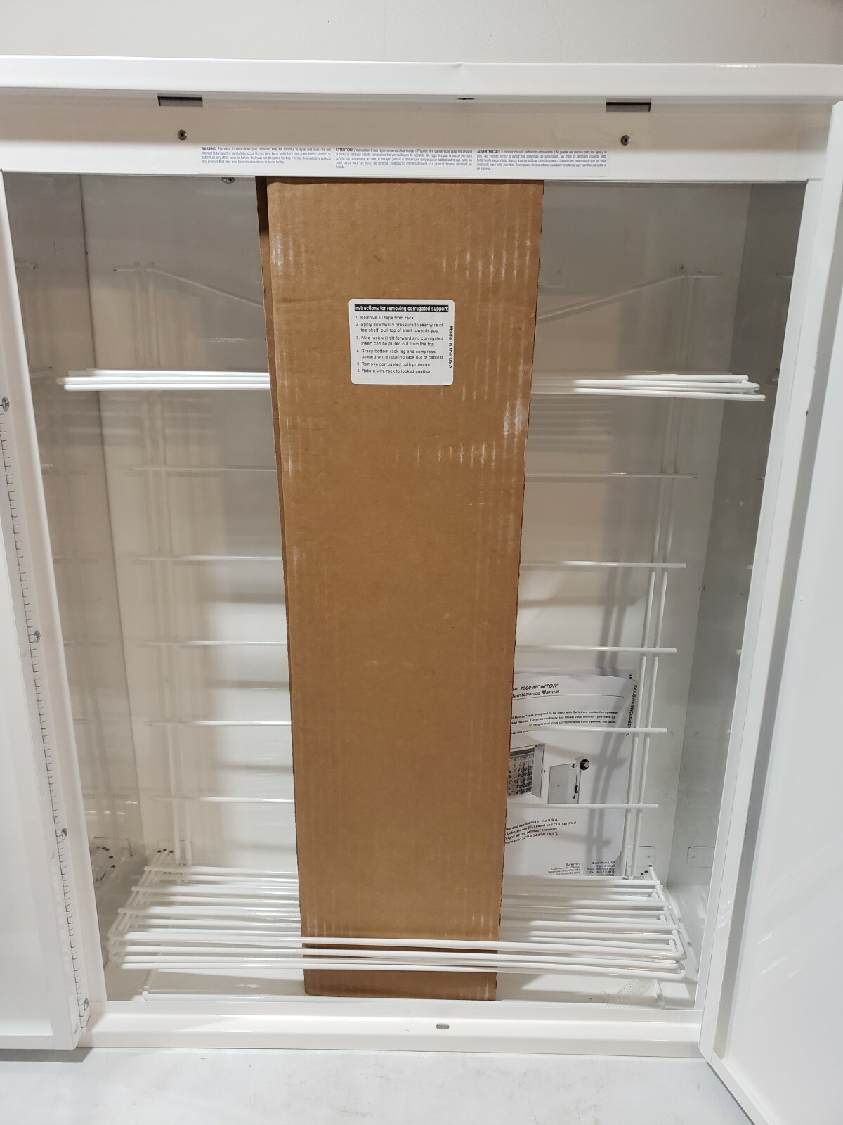 Sellstrom S90494 Eyewear Germicidal Cabinet, White DAMAGED FROM SHIPPING