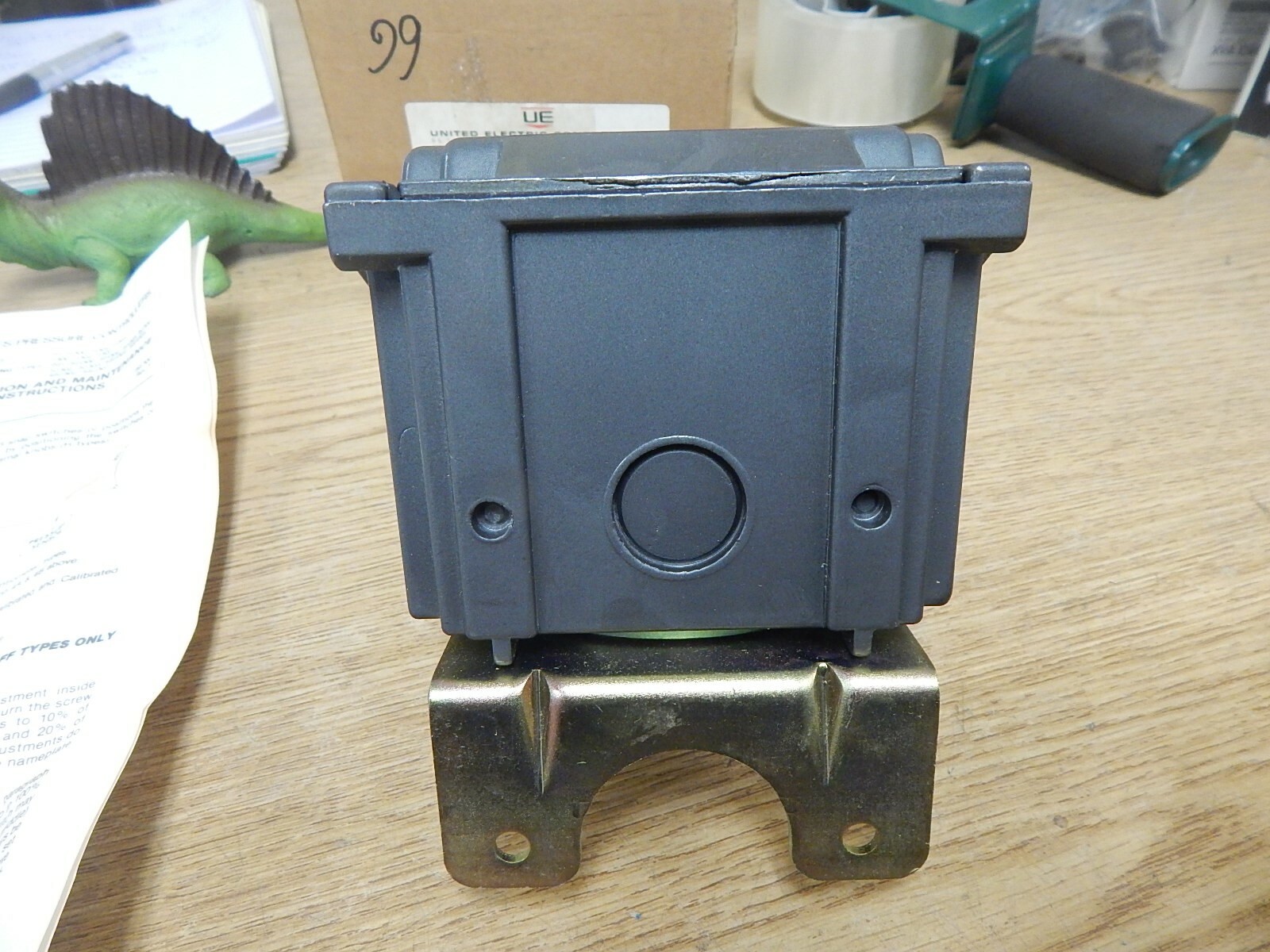 NEW United Electric Controls 8343 9574 451 UE Pressure Controller FREE SHIPPING*