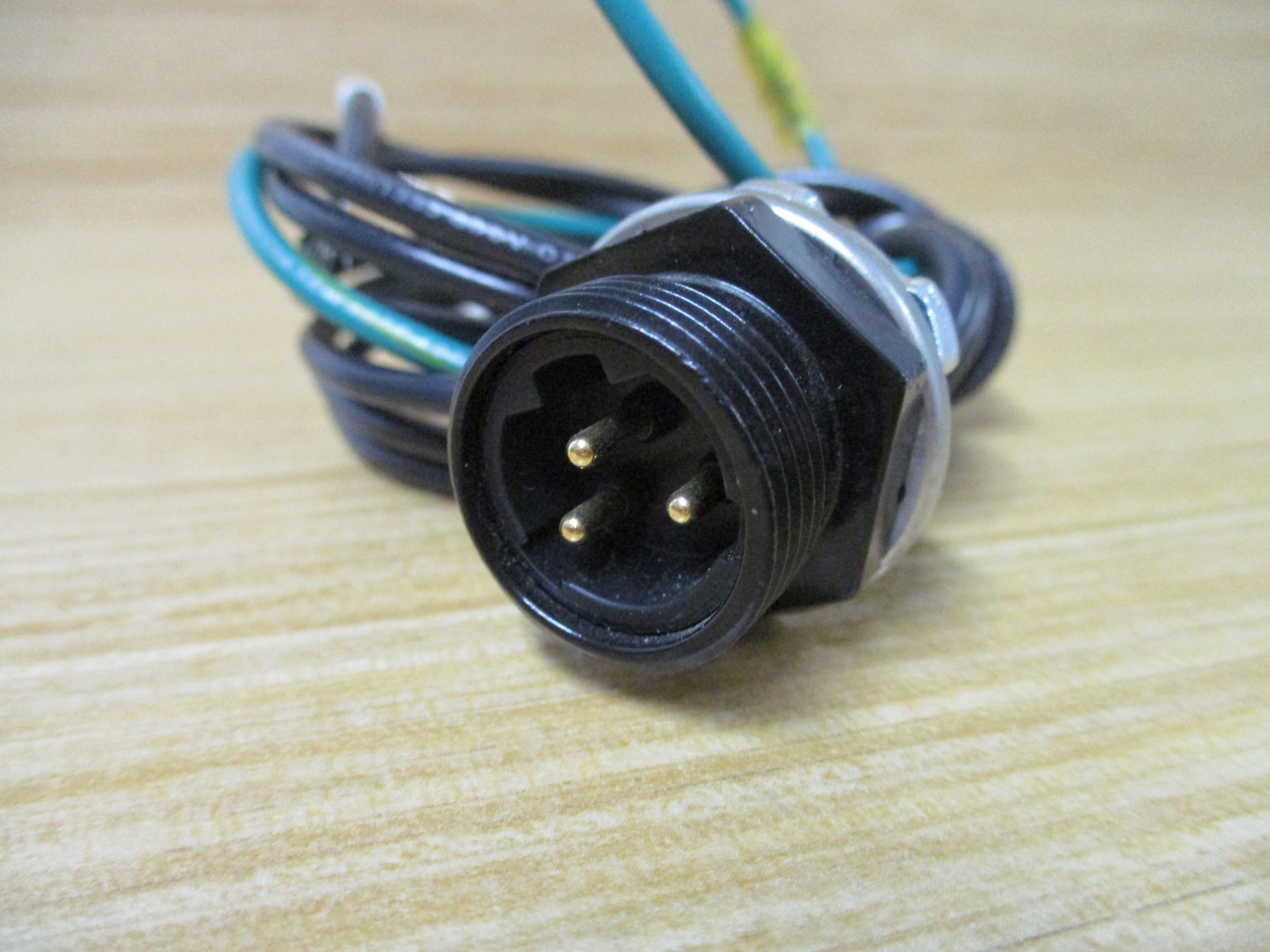 Molex Woodhead 1R3106A83M020G Brad Power Receptacle 1300662023 Mounted
